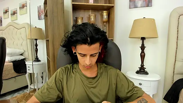 Ibratxandy online show from February 2026 07:10:02 PM