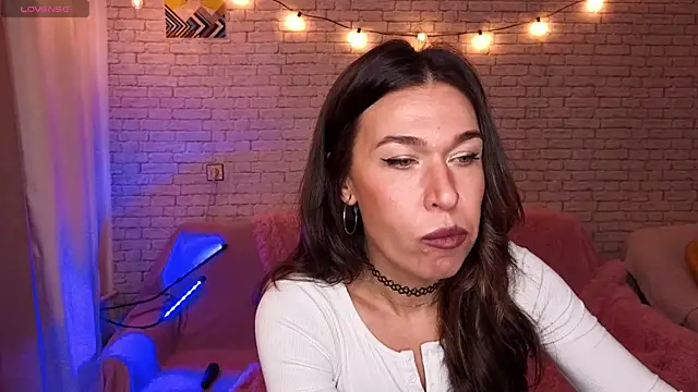 ReginaFoXXXy online show from October 2025 12:30:01 PM