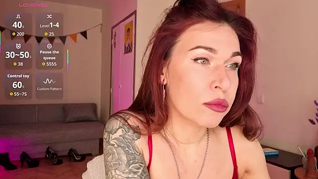 ReginaFoXXXy online show from April 2026 11:05:01 AM