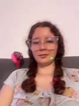 Snapshot of Sharon_Black chatting on April 2026 02:08:01 PM Sharon Black online show from April 2026 02:08:01 PM