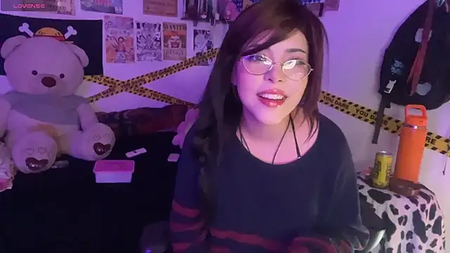 PixelKitty  online show from November 2025 04:52:01 PM