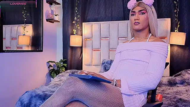 Hanzking01 online show from September 2025 03:29:01 AM