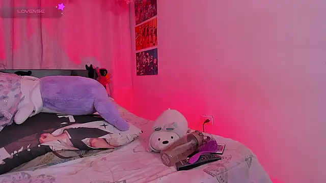 FluffyMelons online show from February 2026 11:03:02 PM