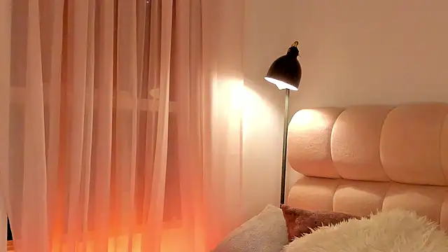 Snapshot of selene_phmoon chatting on July 2026 02:18:01 AM selene phmoon online show from July 2026 02:18:01 AM