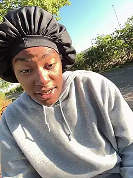 Tu GataLinda online show from October 2025 12:25:02 PM