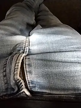 Ajayy01 online show from December 2025 03:28:02 PM