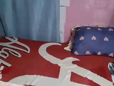 Snapshot of JuicyPussy4u chatting on October 2025 11:09:01 AM JuicyPussy4u online show from October 2025 11:09:01 AM