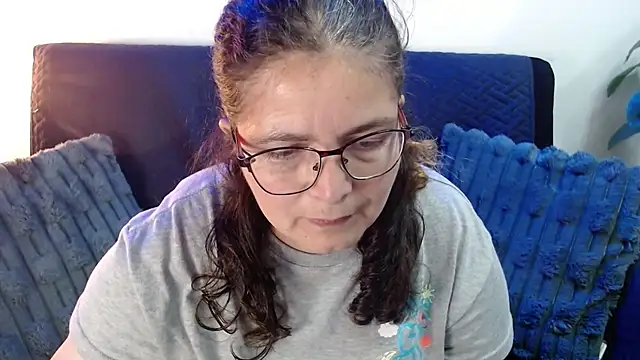Snapshot of Linda_banks_ chatting on June 2026 02:03:02 AM Linda banks online show from June 2026 02:03:02 AM