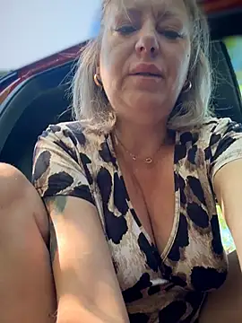 Snapshot of Milena-MilfaXXX chatting on May 2026 04:08:02 AM Milena-MilfaXXX online show from May 2026 04:08:02 AM