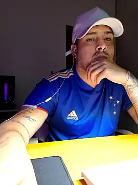 Mineirinhoot online show from January 2026 03:00:01 AM