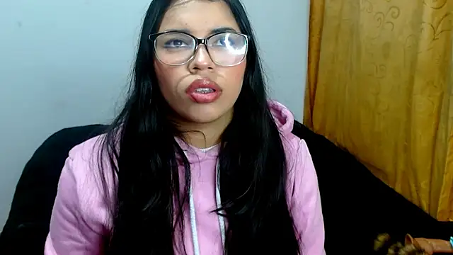 Snapshot of Naomi-Simpson chatting on October 2025 07:02:02 PM Naomi-Simpson online show from October 2025 07:02:02 PM