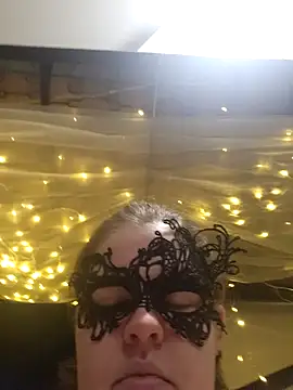 VeiledMuse online show from November 2025 02:22:02 AM