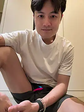 Snapshot of changbibit chatting on April 2026 06:51:02 AM changbibit online show from April 2026 06:51:02 AM