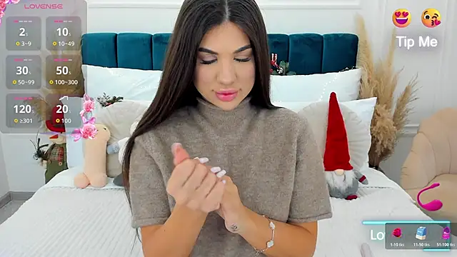 MonCarla online show from December 2025 06:28:01 AM