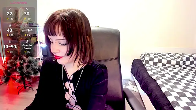 LiyaLuna online show from December 2025 12:20:01 PM