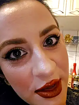 ShineBright88 online show from April 2026 08:28:02 PM