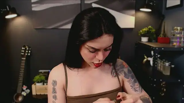 LUNACOCKSLAYER online show from November 2025 06:46:01 AM