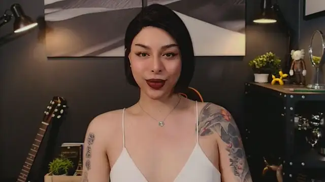 LUNACOCKSLAYER online show from February 2026 06:04:01 PM