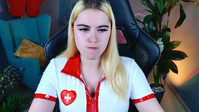 Stef Nicks online show from September 2025 05:09:02 AM