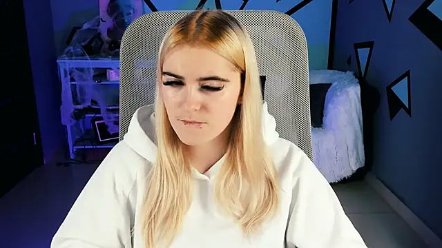 Stef Nicks online show from October 2025 09:02:02 AM