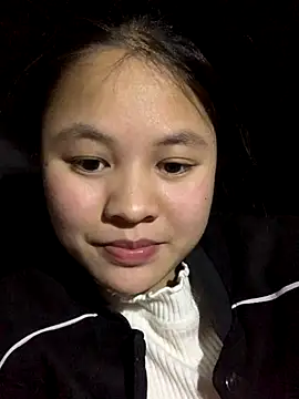 Snapshot of NhuFox chatting on November 2025 12:49:01 PM NhuFox online show from November 2025 12:49:01 PM