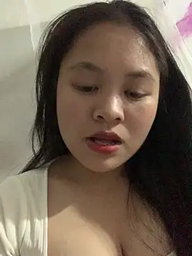 Snapshot of NhuFox chatting on December 2025 01:07:01 PM NhuFox online show from December 2025 01:07:01 PM