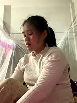 Snapshot of NhuFox chatting on January 2026 01:05:02 PM NhuFox online show from January 2026 01:05:02 PM