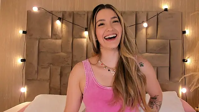 ClaradelMar online show from October 2025 11:32:02 AM