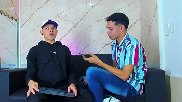 Snapshot of jeremytonner chatting on November 2025 04:00:01 AM jeremytonner online show from November 2025 04:00:01 AM