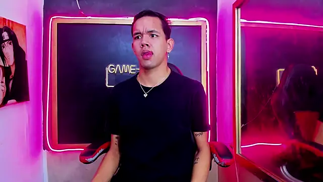 Snapshot of jeremytonner chatting on November 2025 04:33:02 AM jeremytonner online show from November 2025 04:33:02 AM