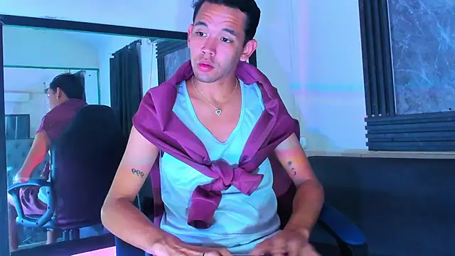 Snapshot of jeremytonner chatting on December 2025 04:51:01 AM jeremytonner online show from December 2025 04:51:01 AM