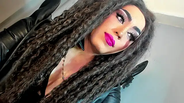 Snapshot of MagnaCumLoader17 chatting on December 2025 10:37:02 PM MagnaCumLoader17 online show from December 2025 10:37:02 PM