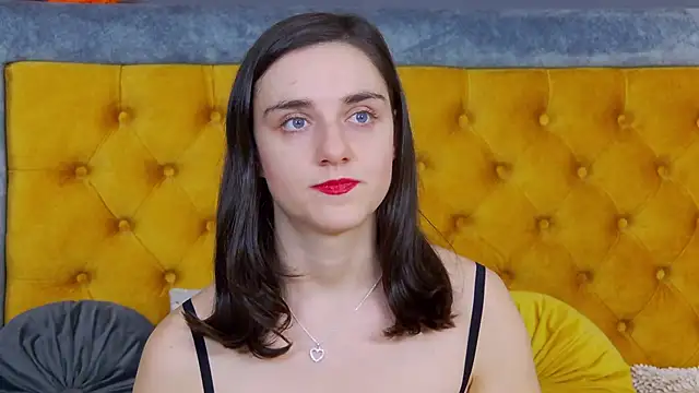 Jessica White  online show from November 2025 04:01:01 AM