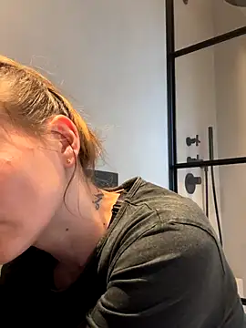 IsabellaEtha online show from November 2025 03:13:02 PM