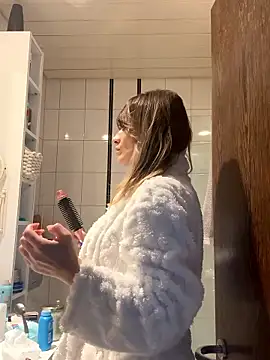 IsabellaEtha online show from January 2026 01:25:02 PM