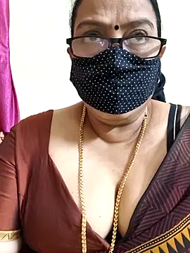 Snapshot of heera-rani chatting on March 2026 06:13:01 AM heera-rani online show from March 2026 06:13:01 AM