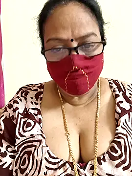 Snapshot of heera-rani chatting on April 2026 04:11:01 AM heera-rani online show from April 2026 04:11:01 AM