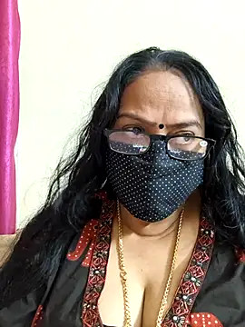 Snapshot of heera-rani chatting on April 2026 05:59:01 AM heera-rani online show from April 2026 05:59:01 AM