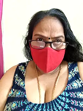 Snapshot of heera-rani chatting on April 2026 05:23:01 AM heera-rani online show from April 2026 05:23:01 AM