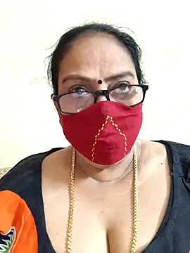 Snapshot of heera-rani chatting on April 2026 07:24:02 AM heera-rani online show from April 2026 07:24:02 AM