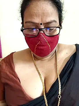 Snapshot of heera-rani chatting on April 2026 05:24:01 AM heera-rani online show from April 2026 05:24:01 AM