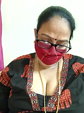 Snapshot of heera-rani chatting on April 2026 06:09:01 AM heera-rani online show from April 2026 06:09:01 AM