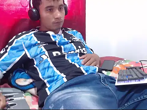 Snapshot of _Duvan_123 chatting on December 2025 06:47:01 PM Duvan 123 online show from December 2025 06:47:01 PM