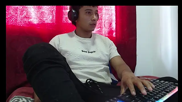 Snapshot of _Duvan_123 chatting on December 2025 07:00:01 PM Duvan 123 online show from December 2025 07:00:01 PM