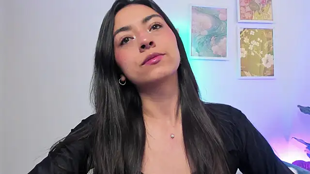 Snapshot of canelleGarces chatting on November 2025 04:22:02 PM canelleGarces online show from November 2025 04:22:02 PM