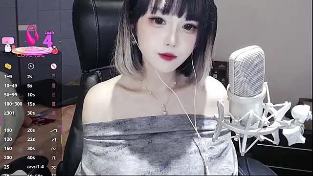 twlilybae online show from July 2026 09:05:01 AM