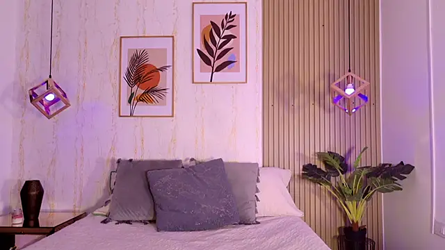 Ayleen Dunkan online show from September 2025 12:17:01 PM