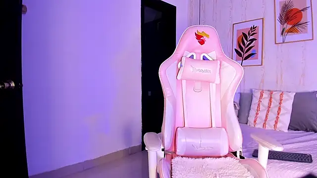 Ayleen Dunkan online show from November 2025 12:37:02 PM