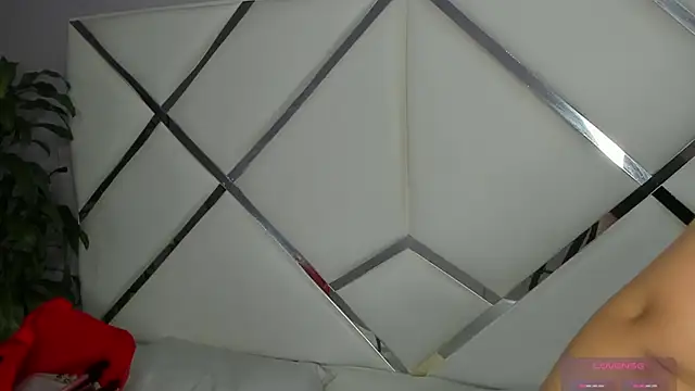 KikaDuque online show from April 2026 07:09:02 PM