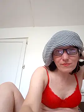 Vera Elle online show from April 2026 11:52:01 AM